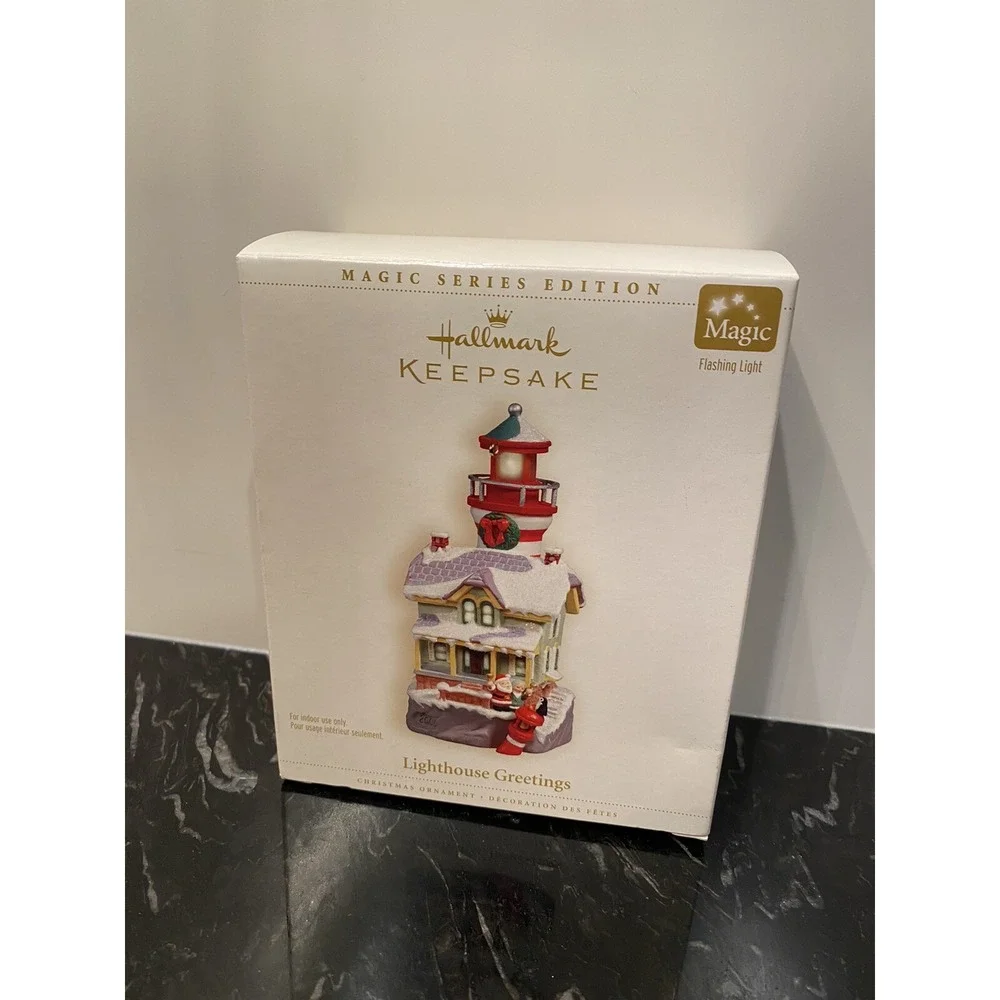2006 Lighthouse Greetings Hallmark Magic Flashing Light 10th in Series Ornament